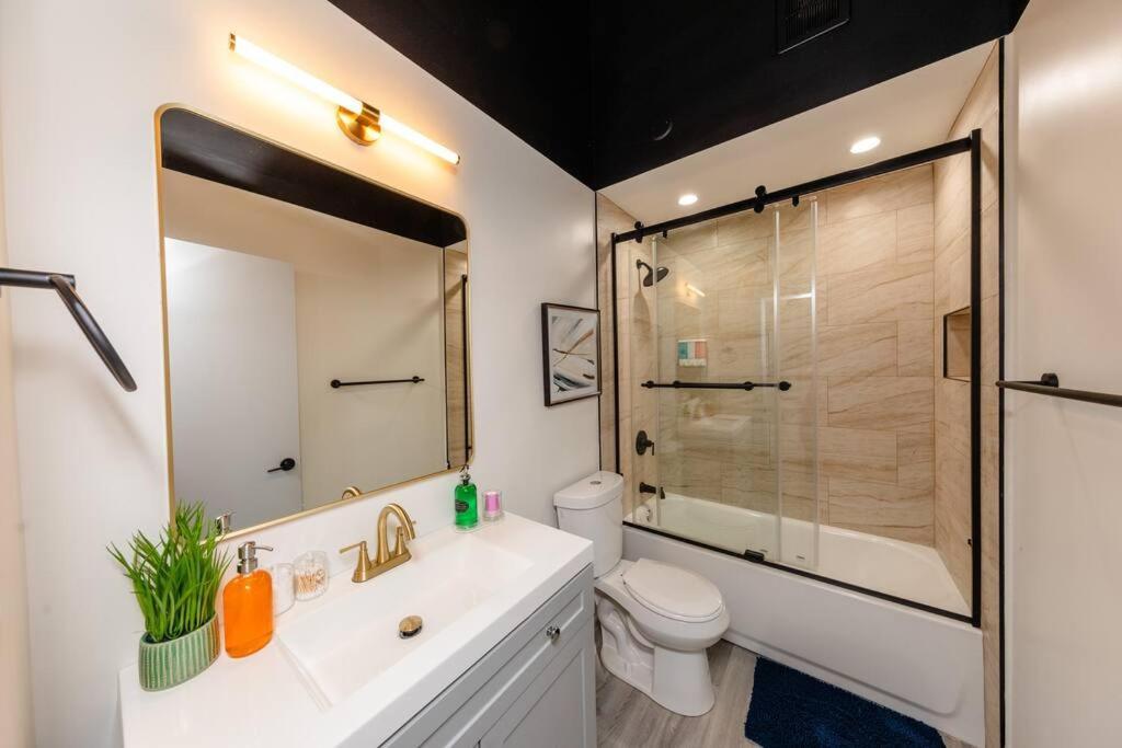 Luxury 6Br Suite Prime South Loop Perfect Location For Families Or Groups Near Soldier Field, Museum Campus & Mccormick Place