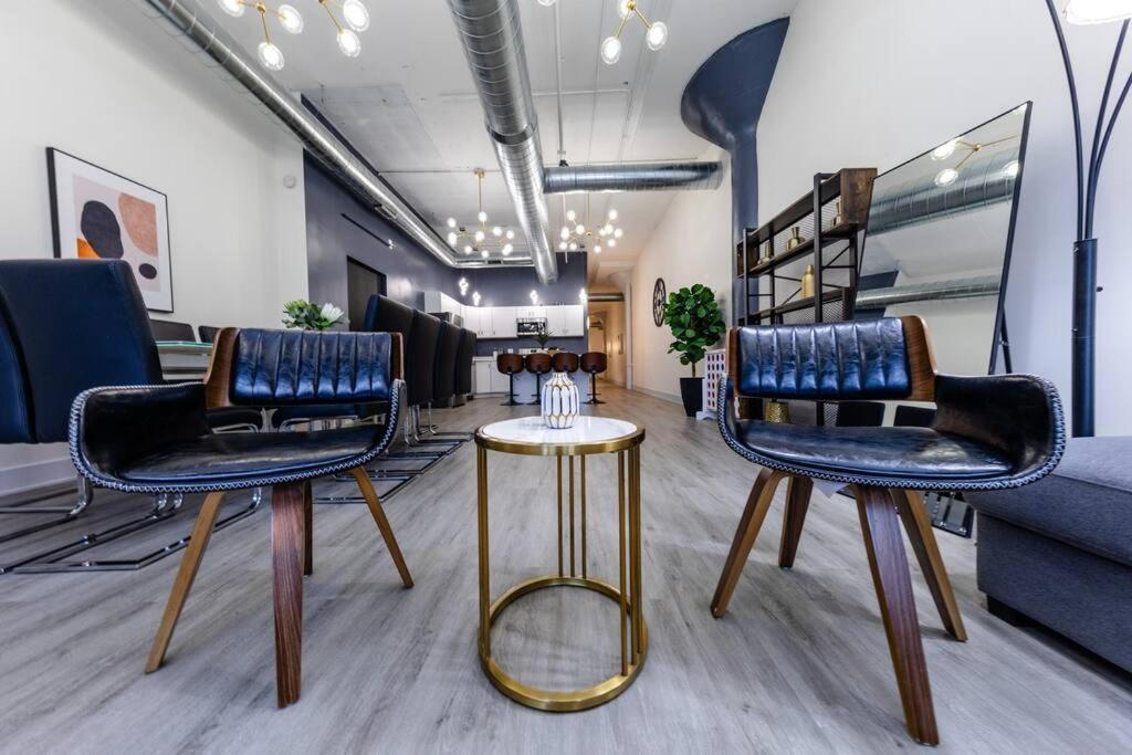 Group-Friendly 6Br Luxury Suite In Prime South Loop Location With Optional Parking And Gym Access Near Mccormick Place, Soldier Field And Grant Park