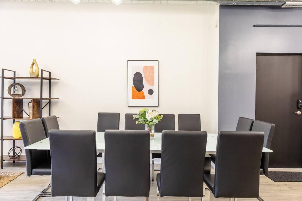 Group-Friendly 6Br Luxury Suite In Prime South Loop Location With Optional Parking And Gym Access Near Mccormick Place, Soldier Field And Grant Park *