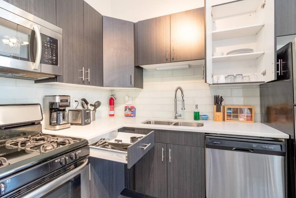 Mccormick 420 Friendly 2br With Optional Parking For Up To 6 People Apartment *