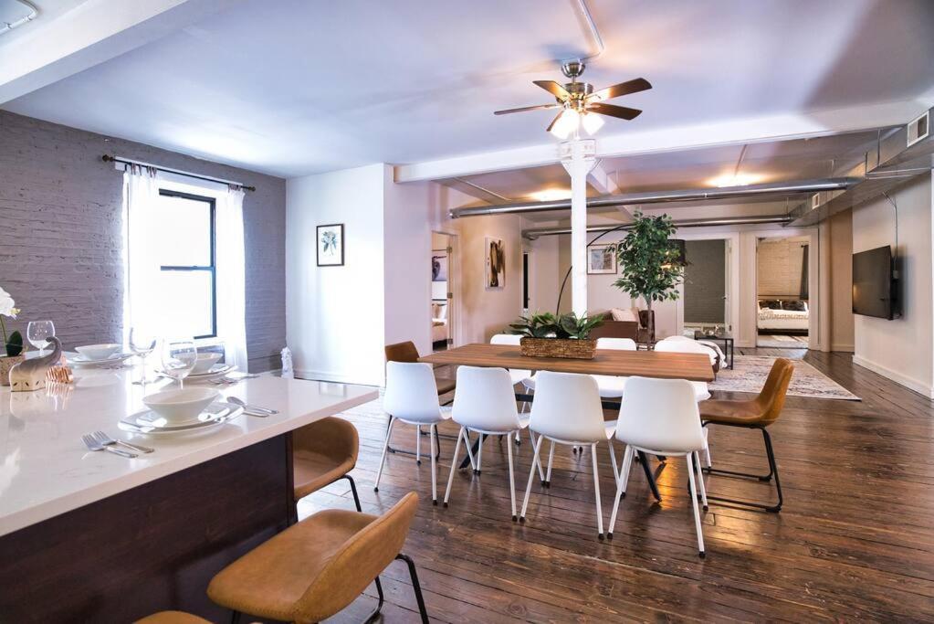 Apartment Huge 4Br Chicago Downtown Retreat Good For Groups Sleeps 10 Near Mccormick Place And Field Museum