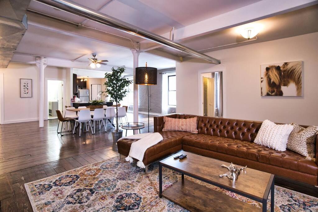 Huge 4Br Chicago Downtown Retreat Good For Groups Sleeps 10 Near Mccormick Place And Field Museum Chicago