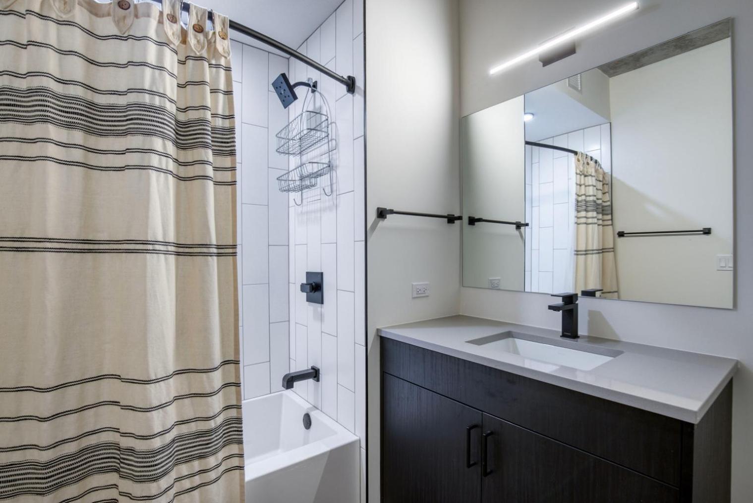 River North 1br Nr L Stop Riverwalk Loop Chi-1037 Apartment *