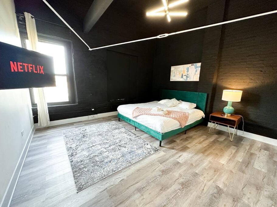 Luxury 5Br Chicago Retreat Perfect For Groups With Pool Table & Optional Parking Near Mccormick Place And Soldier Field * Chicago