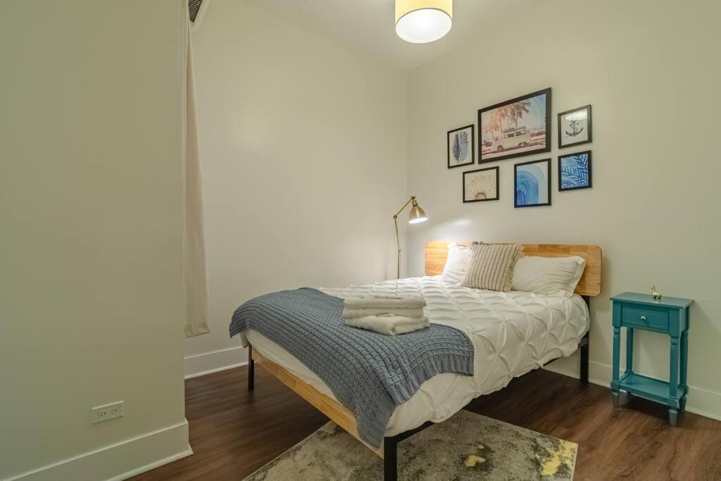 Stylish 3Br Suite Near Soldier Field And Mccormick Place *