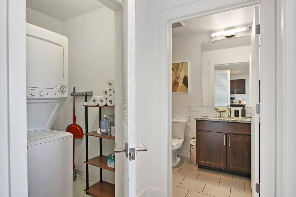 1br Chic & Elite In Hyde Park - Shoreland 714 Apartment *