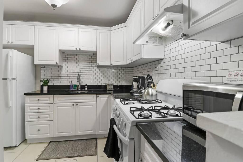 Apartment 1br Calm, Cozy & Furnished In Hyde Park - Windermere 402