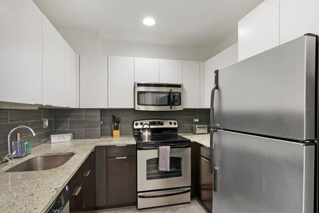 Cozy & Comfy In - Del Prado 418 Apartment *