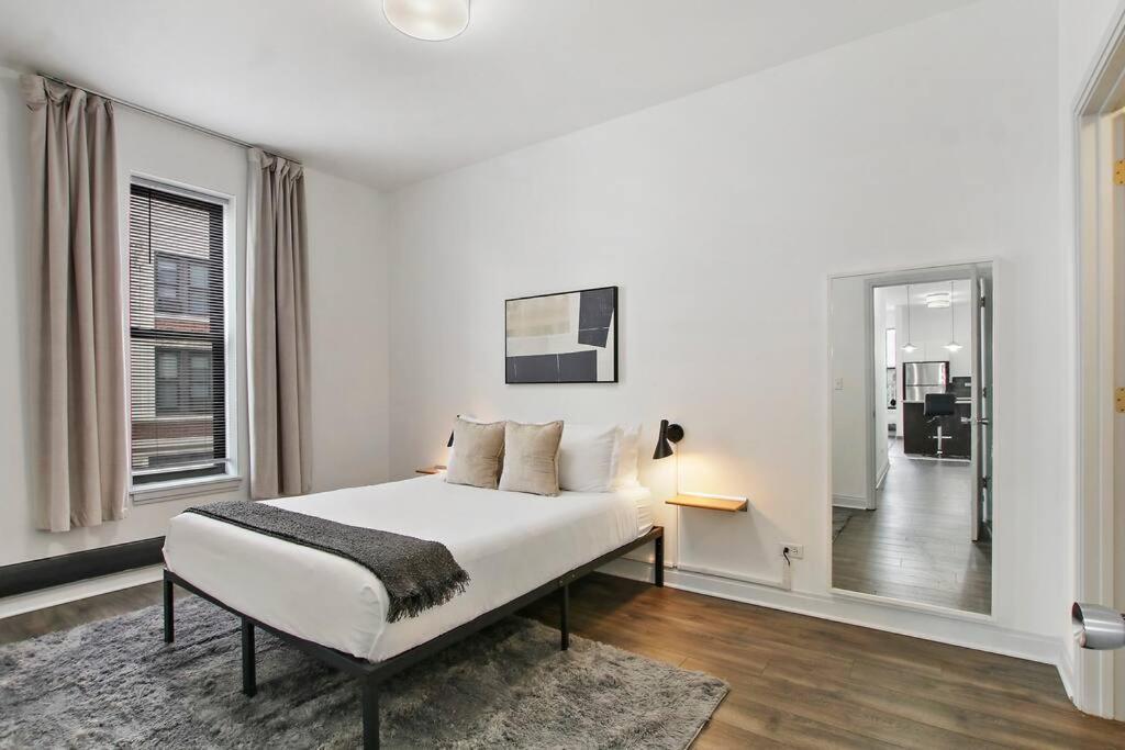 2br Comfy And Roomy In - Del Prado 1013 Apartment Chicago