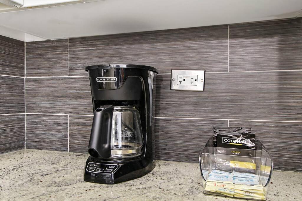Apartment 2br Comfy And Roomy In - Del Prado 1013 Chicago