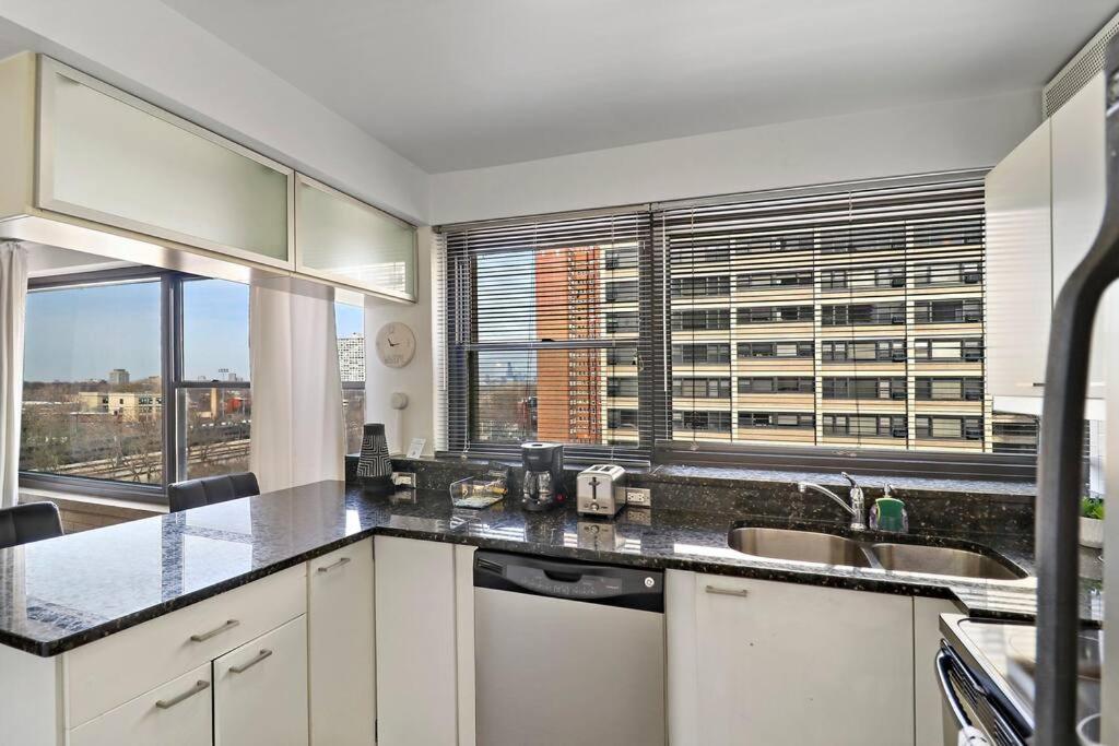 Spacious & Modern 2br - Algonquin 06-008e Chicago