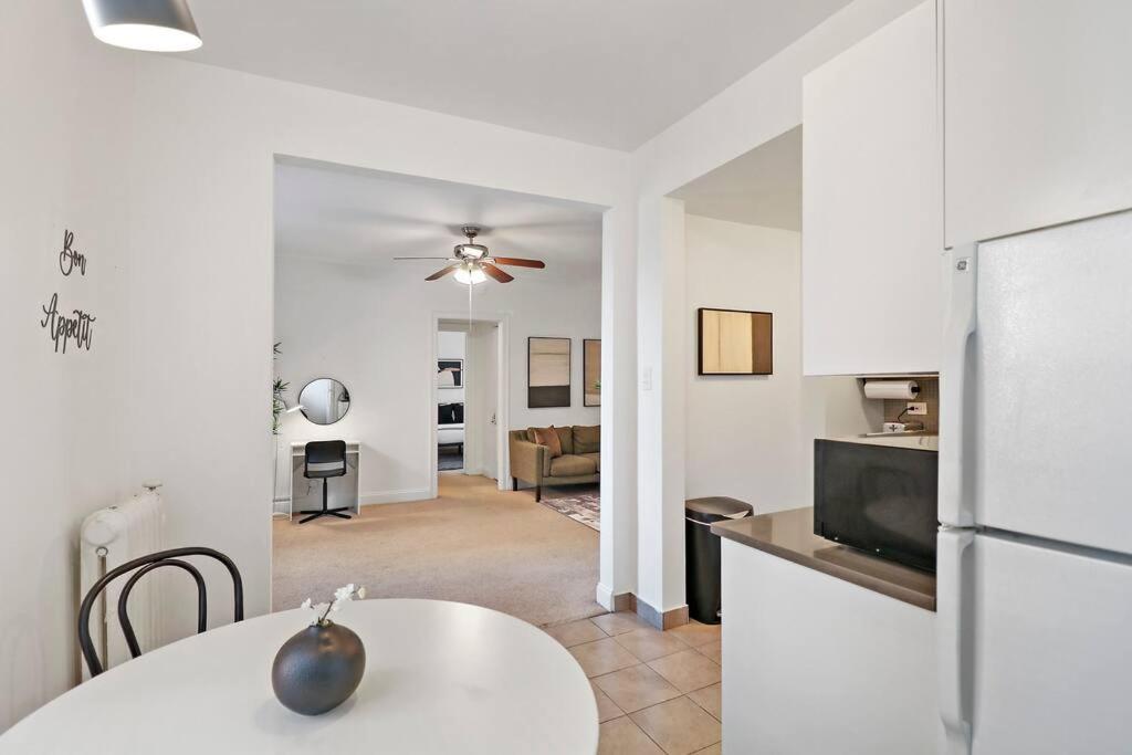 Sleek 1-bedroom In - East Park Tower 0610 Rep Apartment