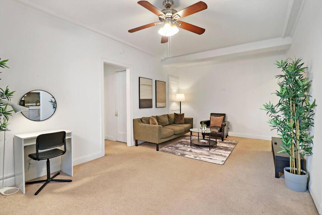 Sleek 1-bedroom In - East Park Tower 0610 Rep Apartment *