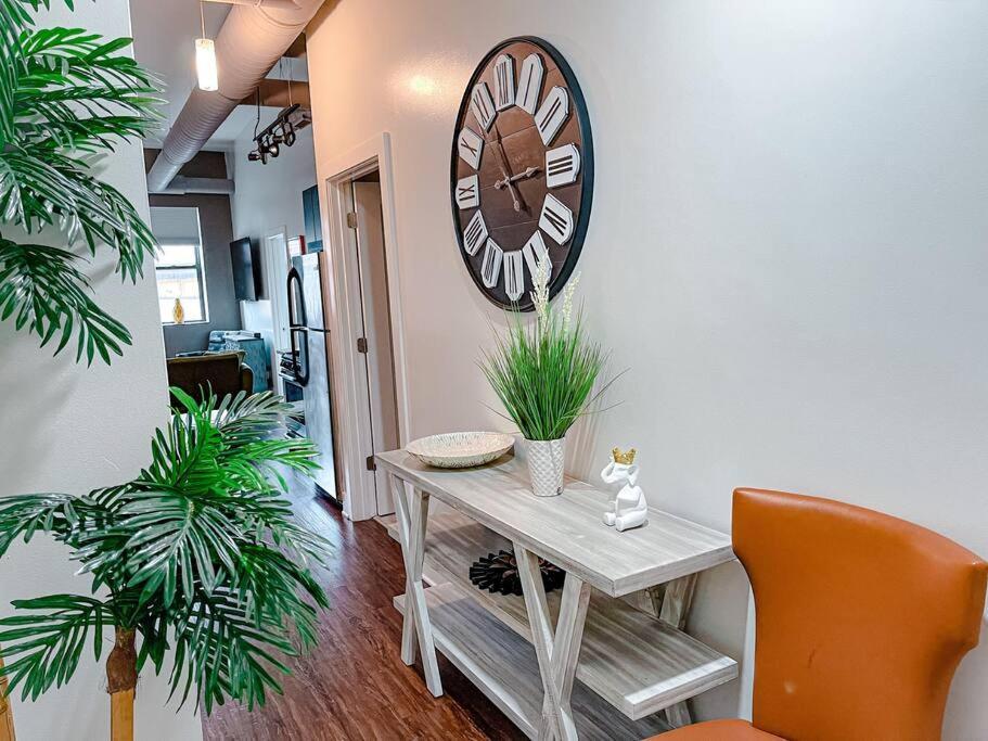 Spacious 420-friendly 2br Retreat Near Mccormick Place, Grant Park And Soldier Field *