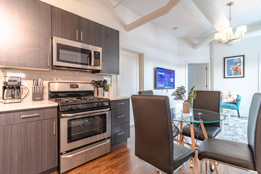 Cozy 420-Friendly 3Br City Retreat Near Mccormick Place, Grant Park And Soldier Field