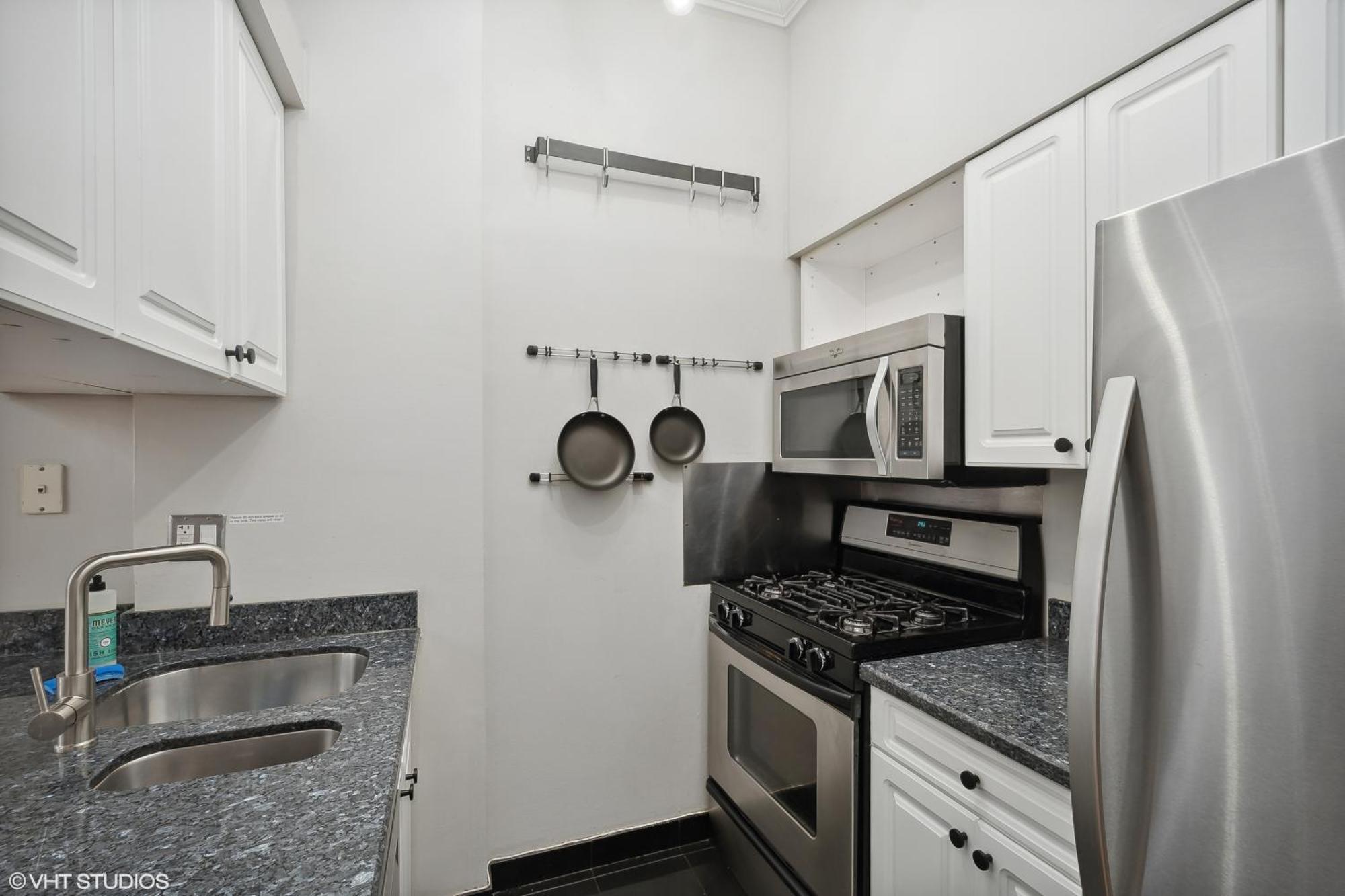 Apartment Brilliant Downtown 3-bedroom *