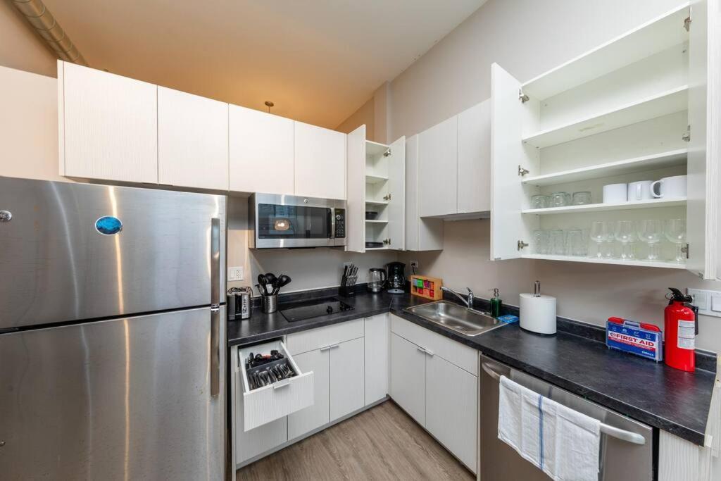 Spacious 2Br In South Loop With Optional Parking, Gym And Patio Near Mccormick Place, Grant Park, Soldier Field & Museum Campus Appartement *