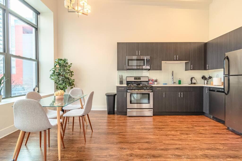 Mccormick Place 420 Friendly 3br/2ba With Optional Parking For Up To 8 Guests Apartment *