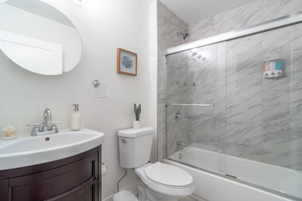 Spacious 3Br 420 Friendly Apartment Near Mccormick Place, Lakefront And Soldier Field *