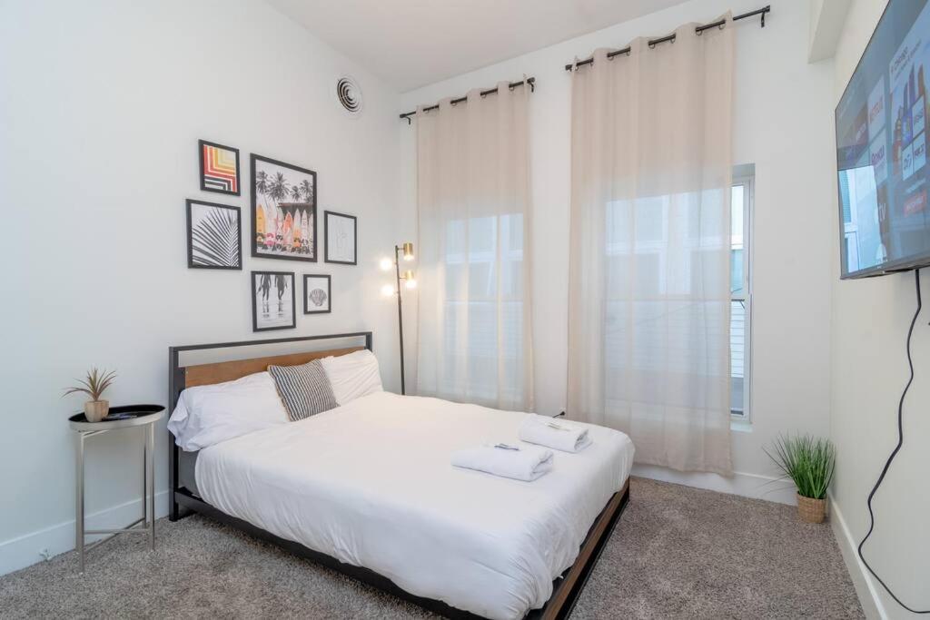 Spacious 3Br 420 Friendly Apartment Near Mccormick Place, Lakefront And Soldier Field Apartment *
