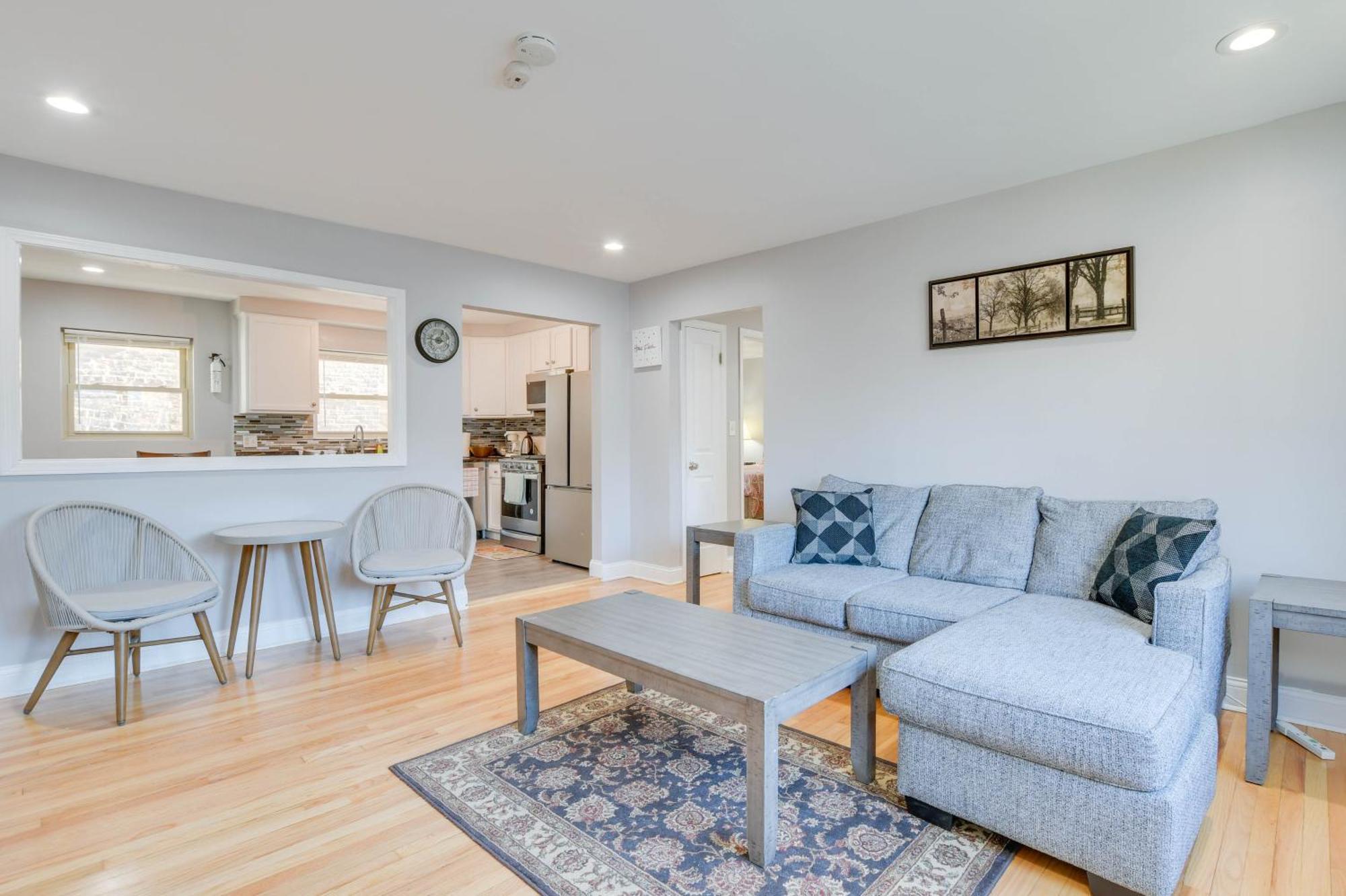 Apartment Vacation 11 Mi To Downtown *