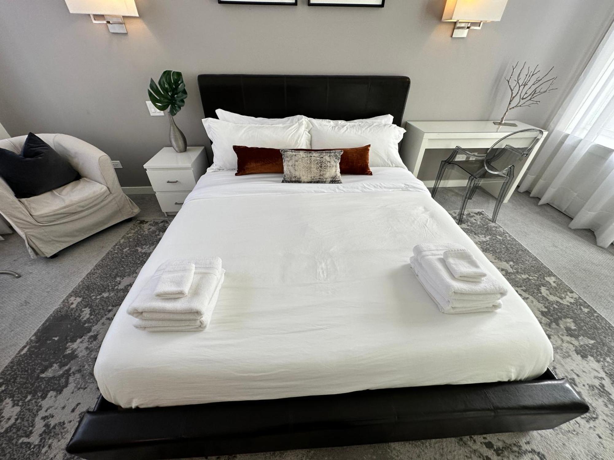 Old Town Pied-a-terre With Private Terrace And Parking! Holiday home *