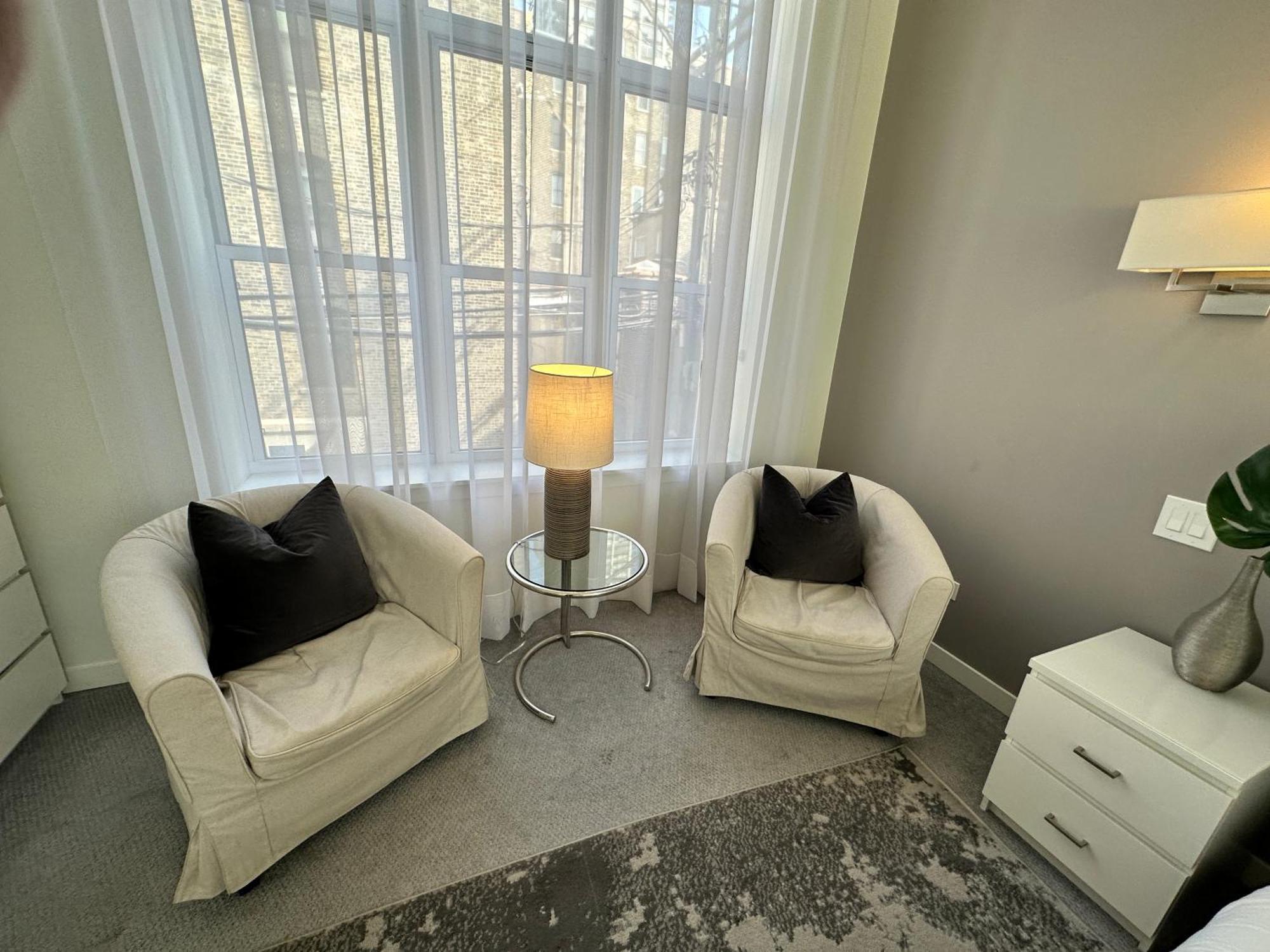 Old Town Pied-a-terre With Private Terrace And Parking! Holiday home *