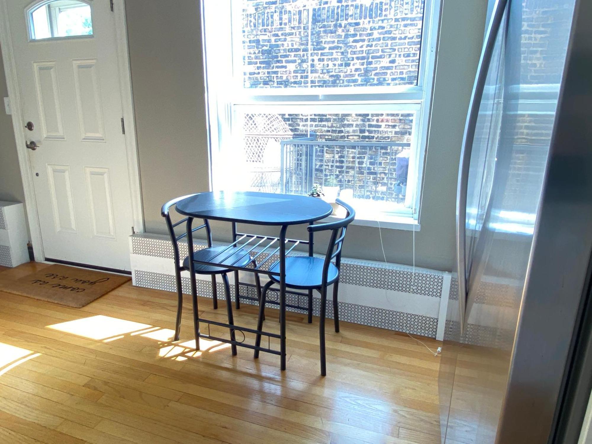 Hidden Oasis In The Heart Of Lakeview * Chicago