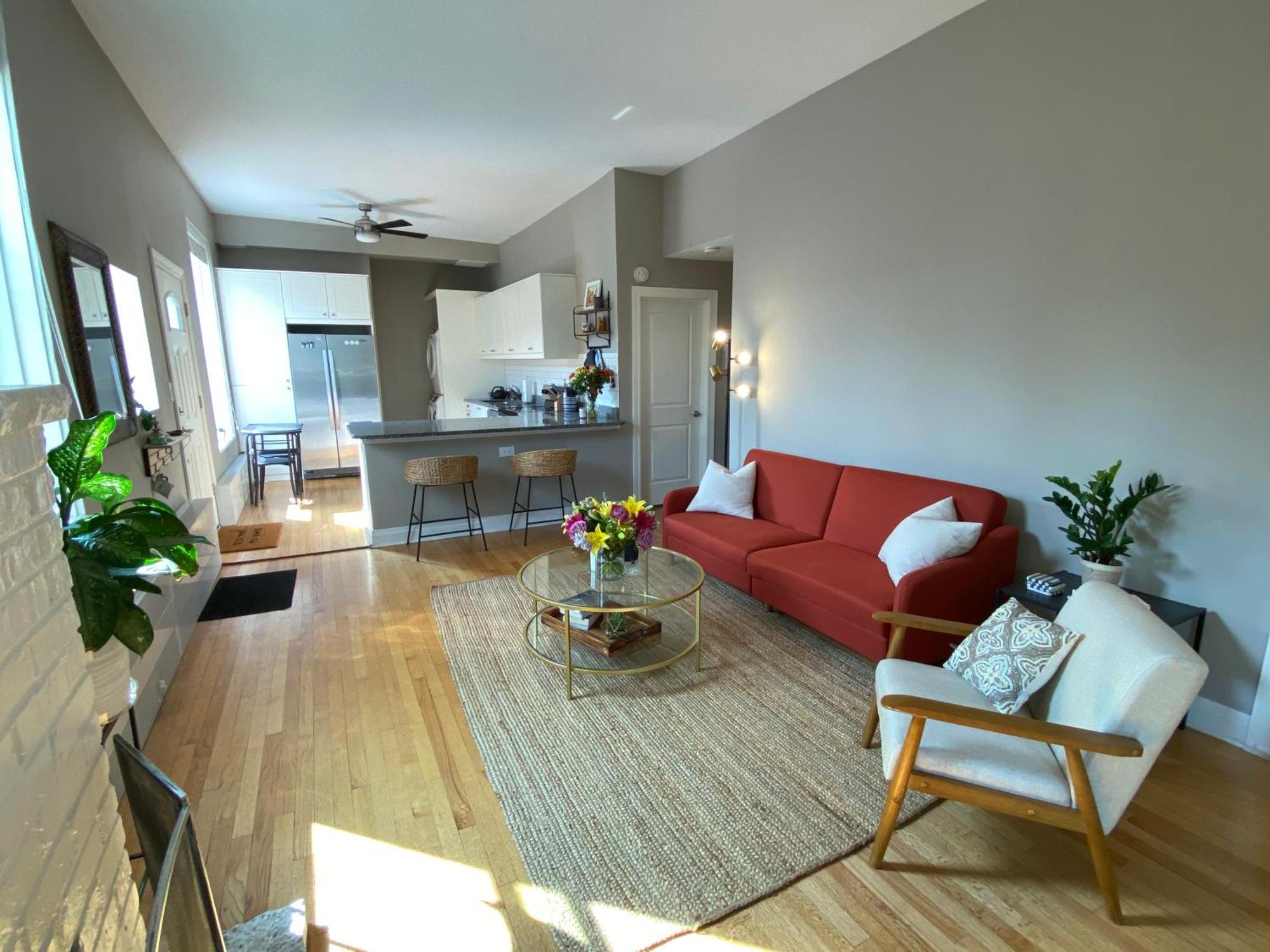 Hidden Oasis In The Heart Of Lakeview Holiday home *