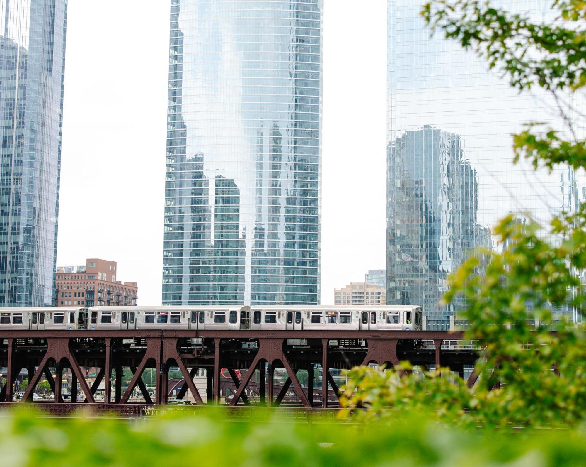 Voco Downtown - Riverwalk By Ihg Hotel Chicago