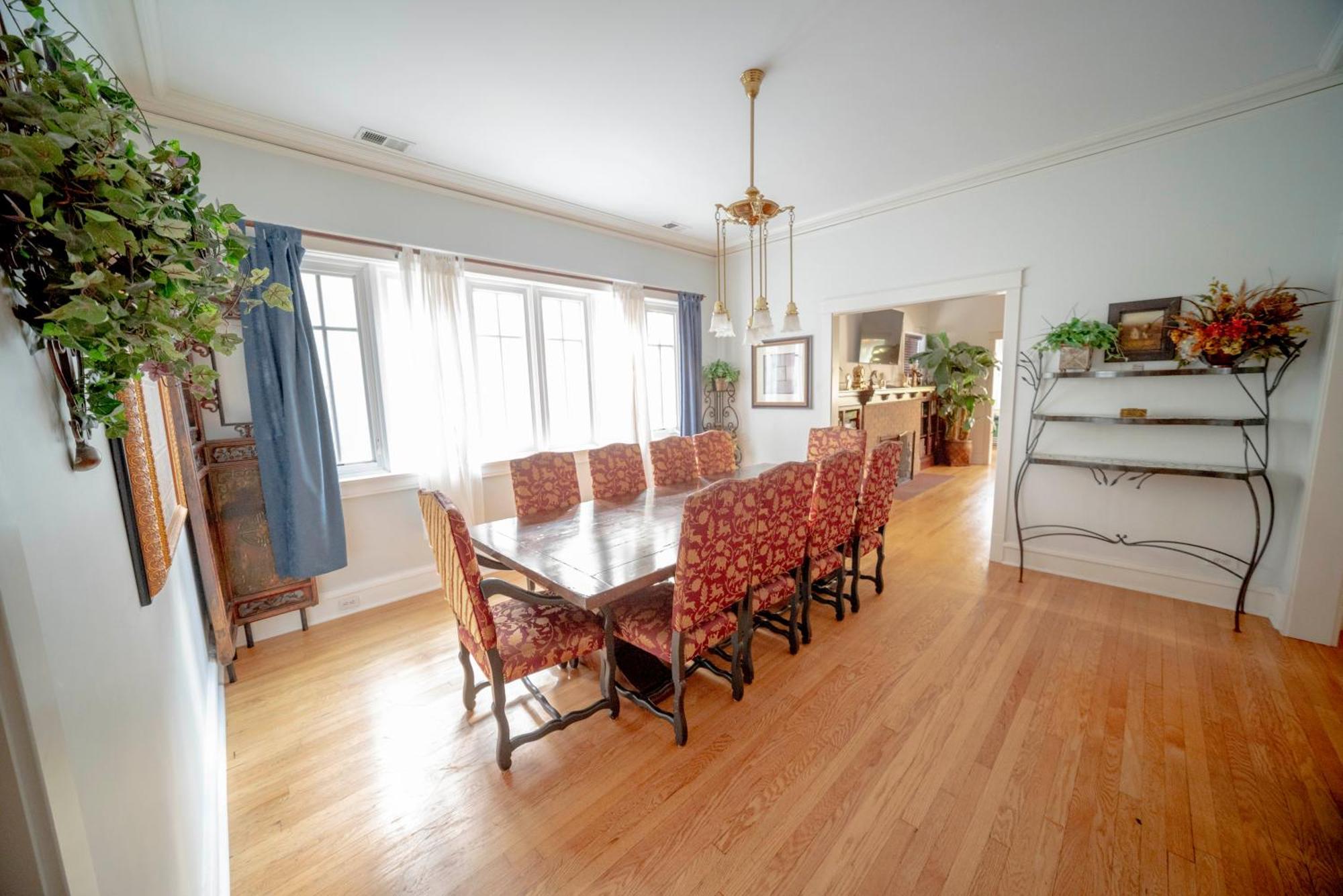 Bootlegger House Sleeps 10-20 Free Tv & Parking Apartment *
