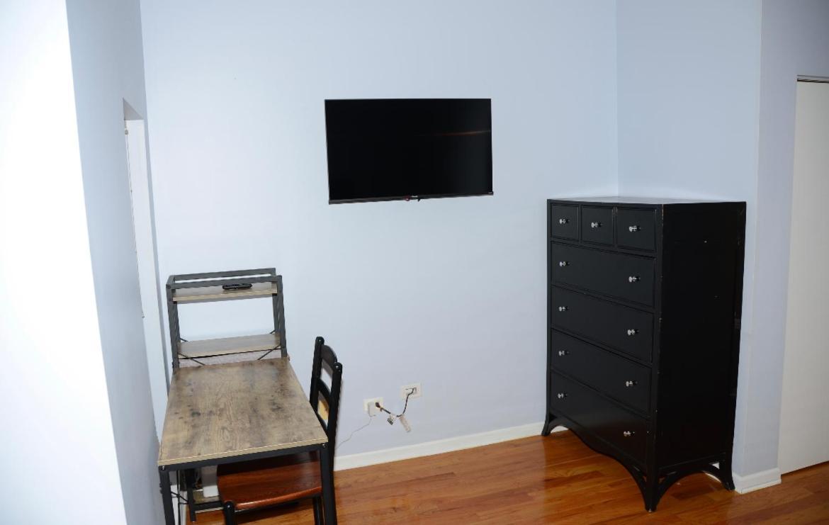 Lovely Near Hospitals, White Sox Park, And Mccormick Place Homestay Chicago