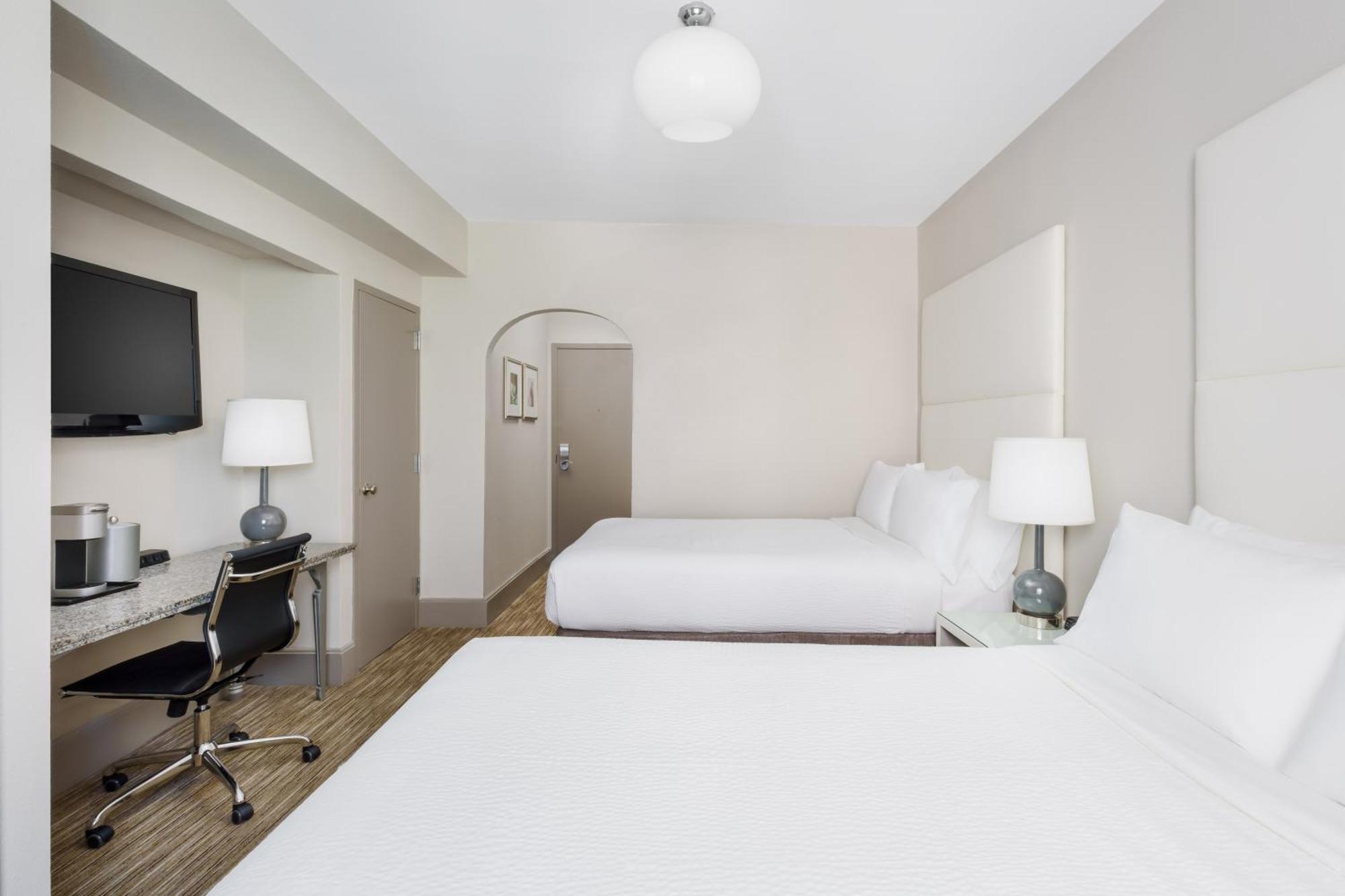 Express - Magnificent Mile By Ihg Hotel Chicago