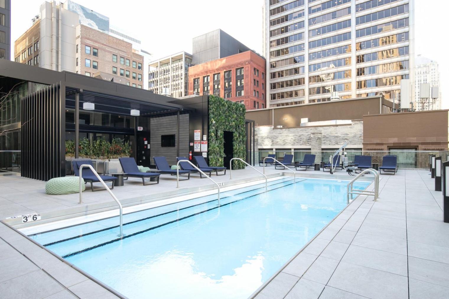 Loop 1br W Wd Gym Rooftop Pool 2 Blocks To L Chi-382 Chicago