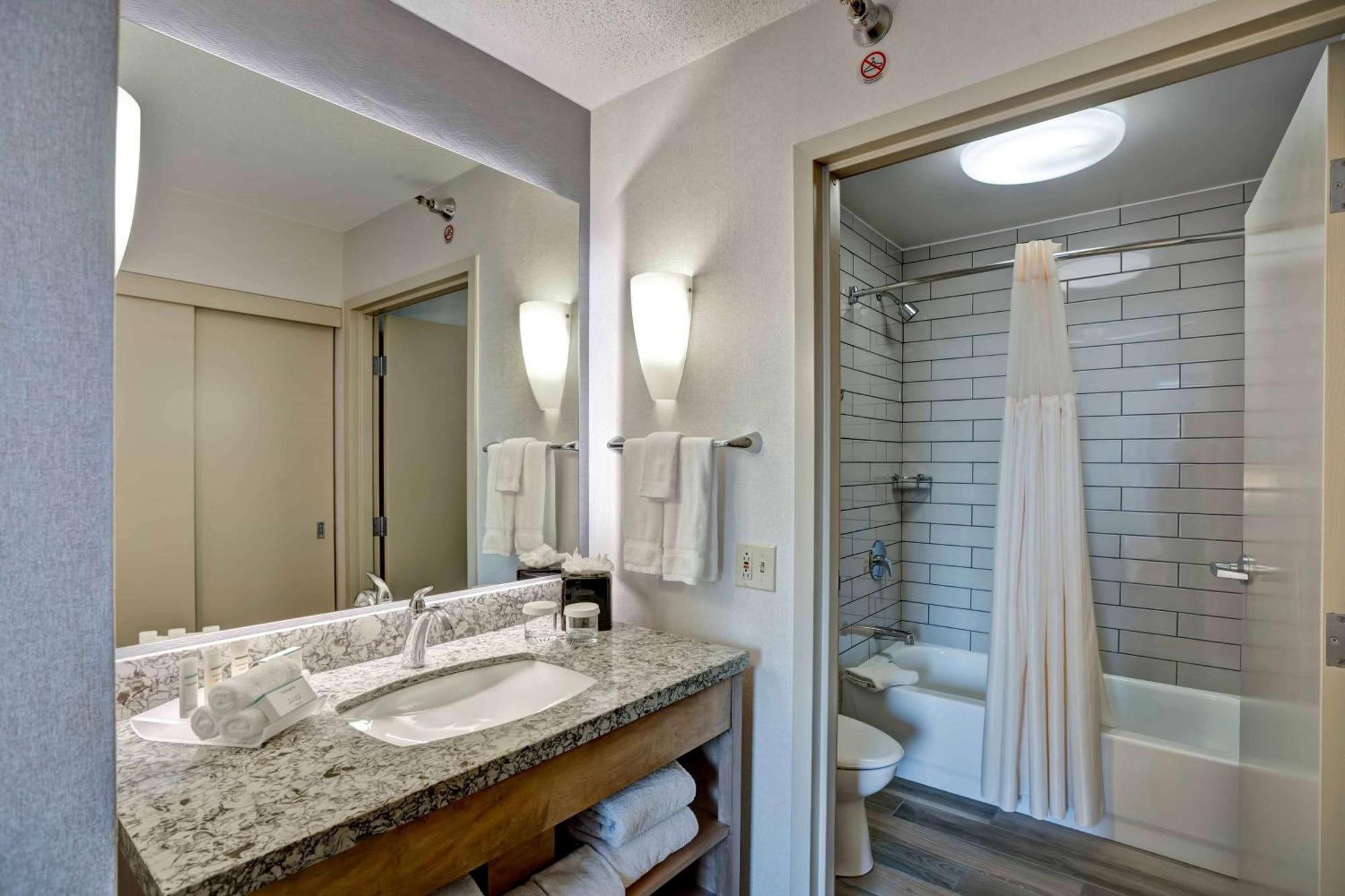 Homewood By Hilton Chicago-downtown 3*