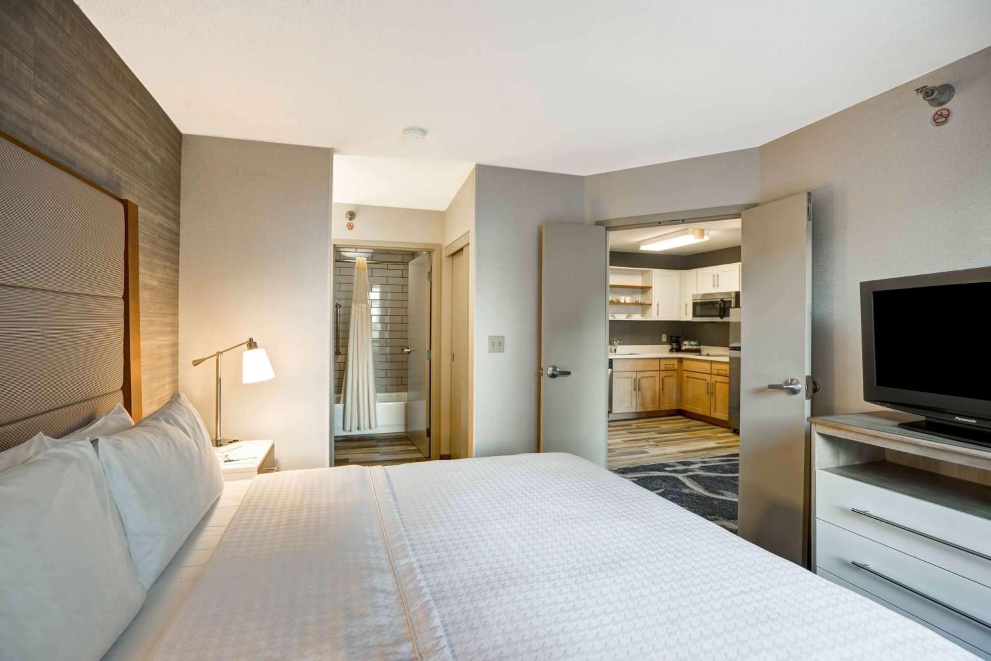 Homewood By Hilton Chicago-downtown Hotel 3*