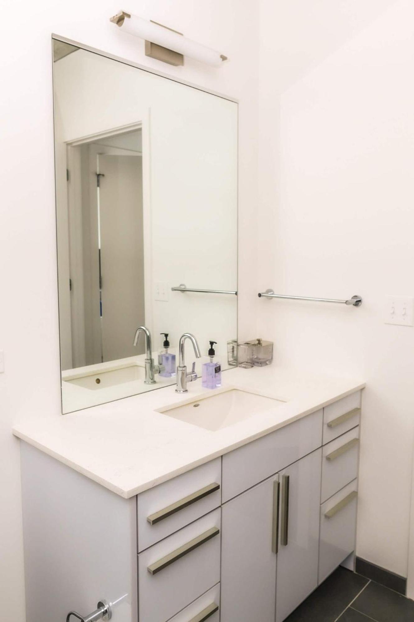 Apartamento 2b,2ba Luxury Balcony,wi-fi, Paid In&out Parking In Bldg Chicago