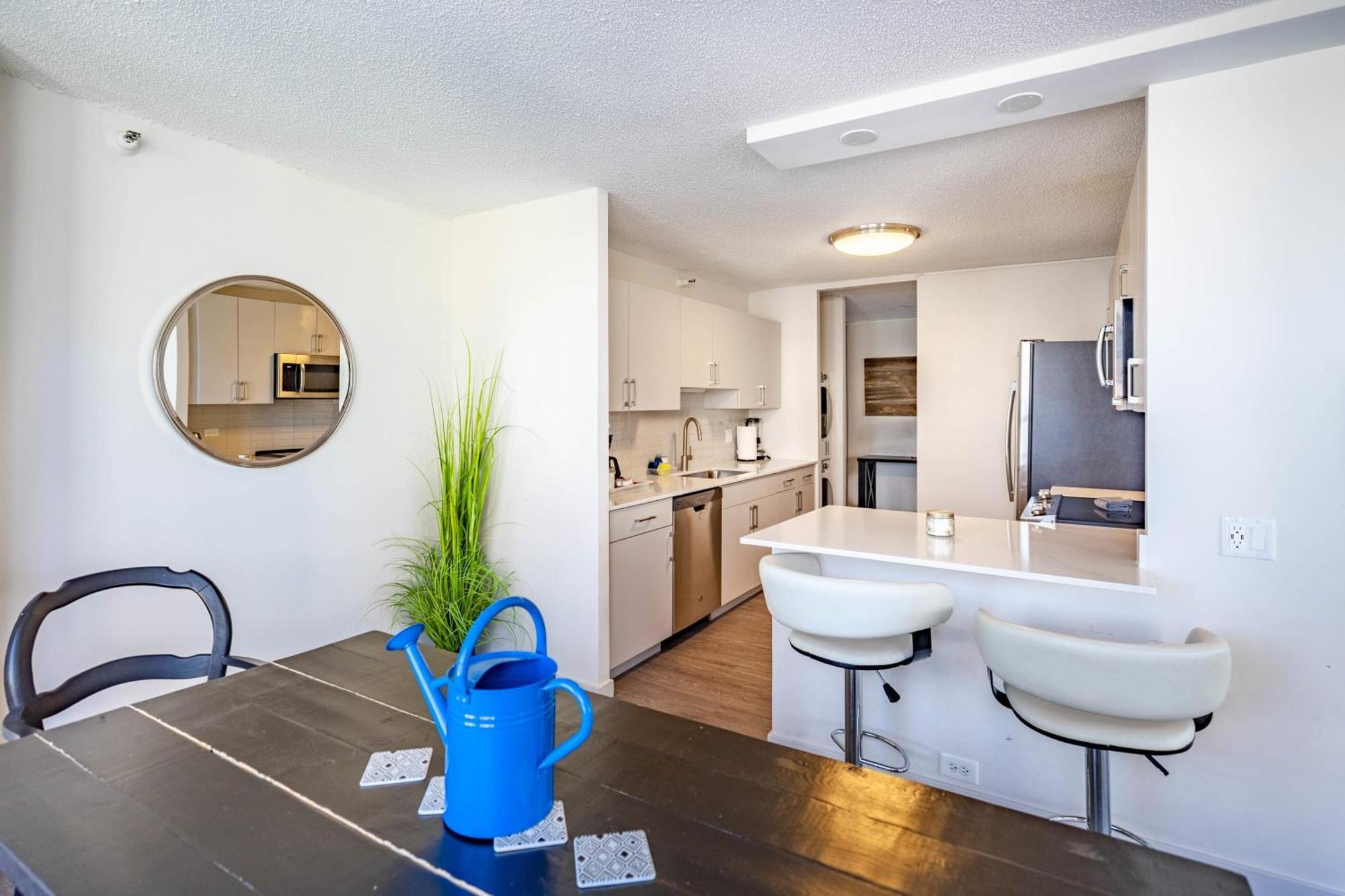 3br Exquisite View Loft W/ Parking In Building * Chicago