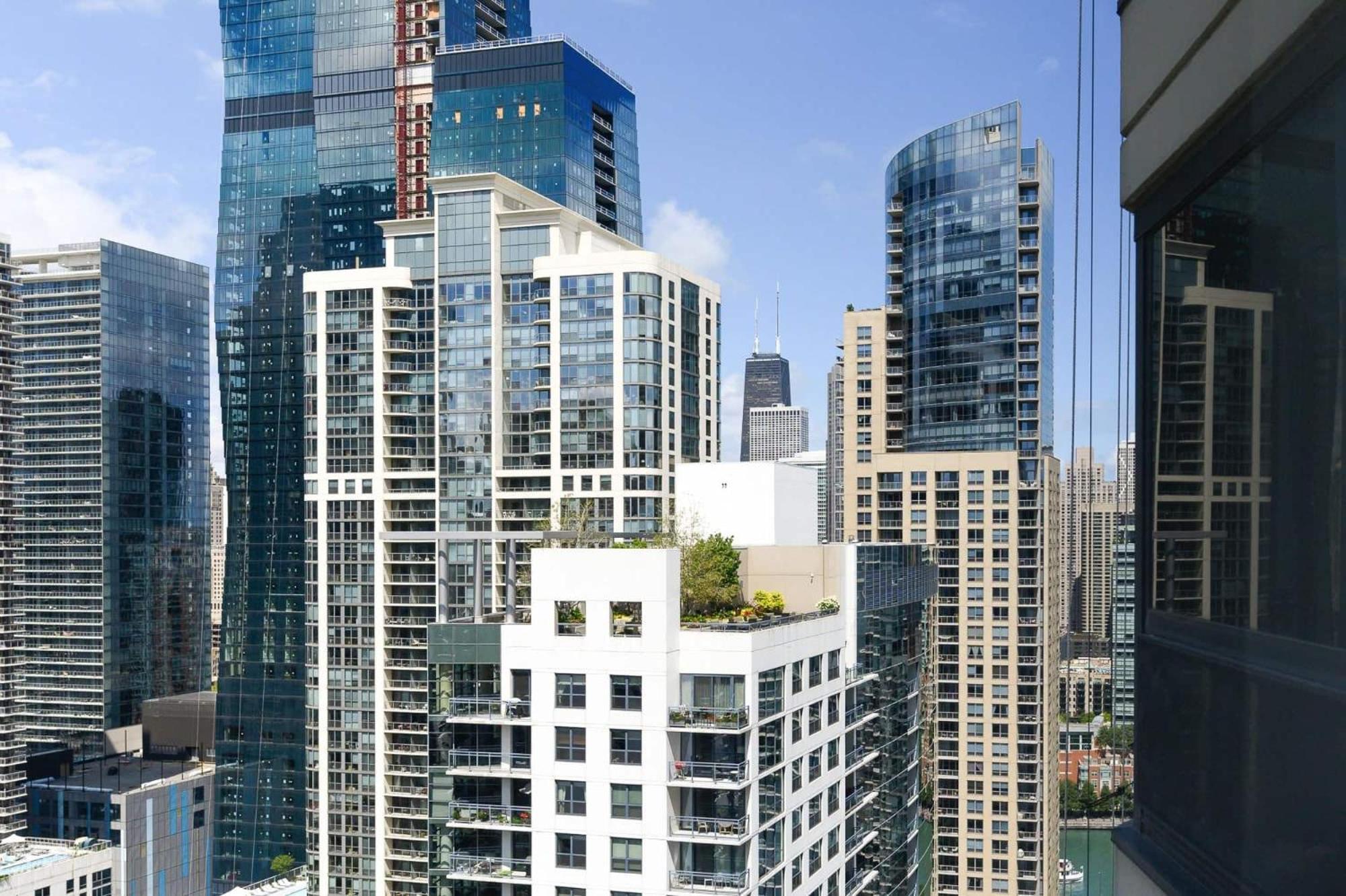 3br Exquisite View Loft W/ Parking In Building Hotel Chicago