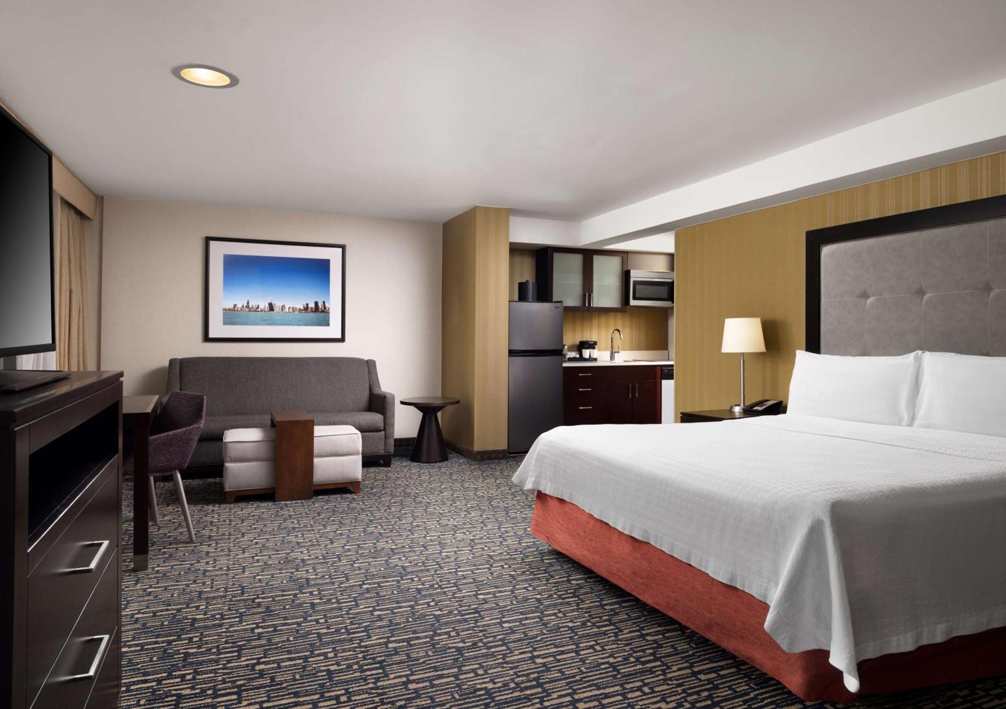 Homewood By Hilton Downtown - Magnificent Mile Hotel 3*