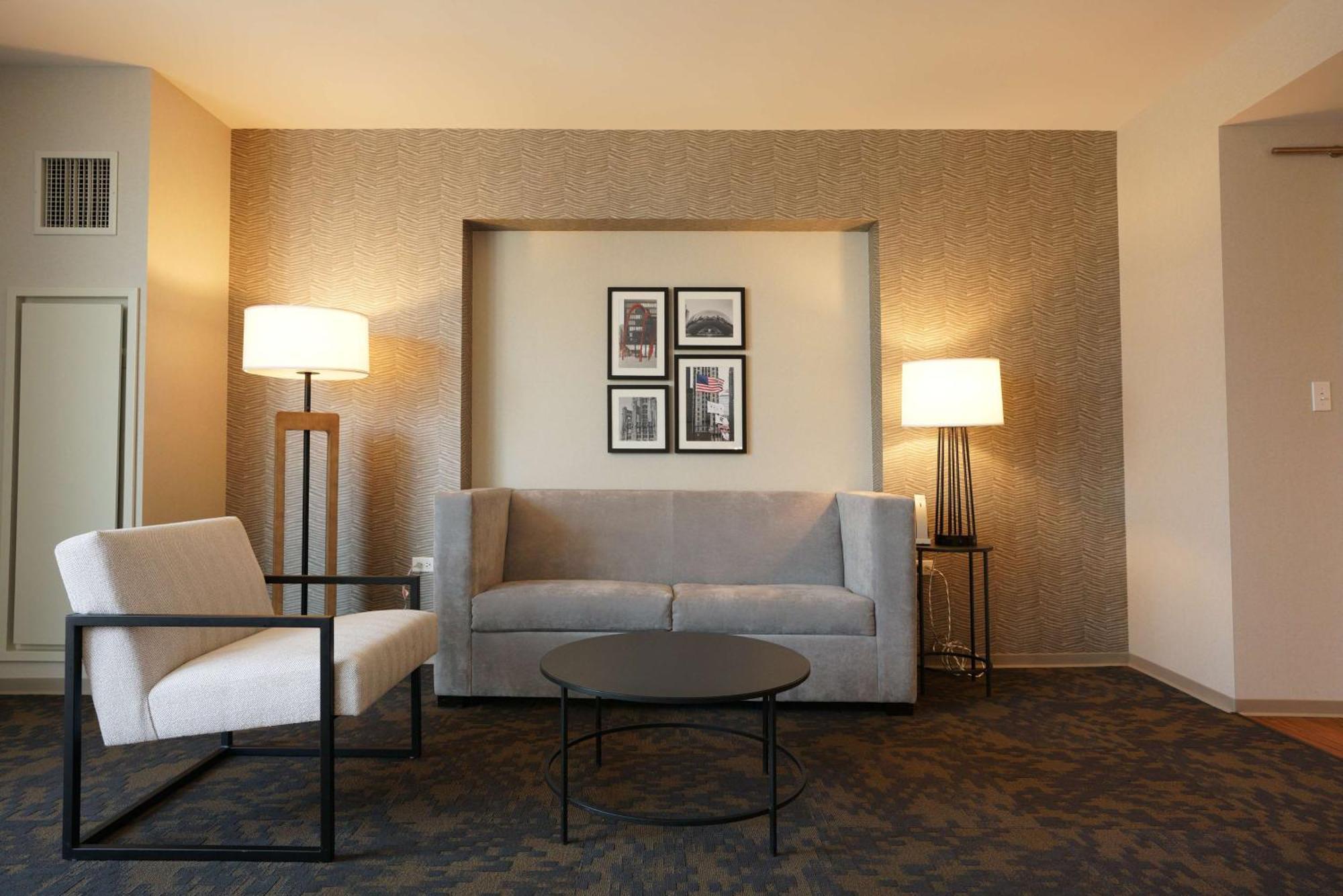 Hotel Hampton West Loop Fulton Market Area Chicago