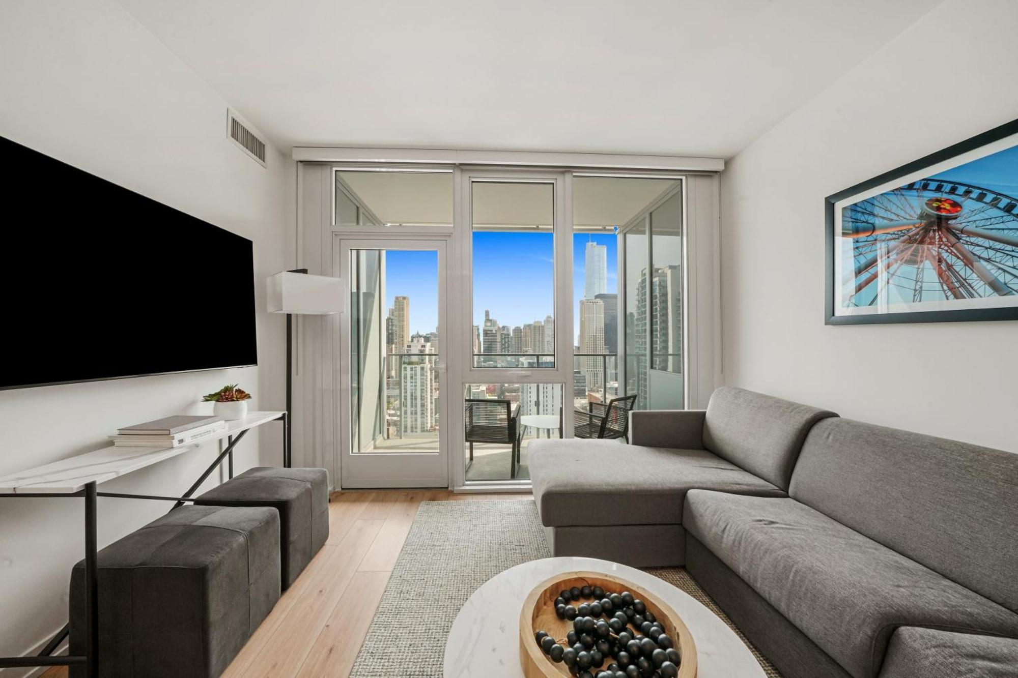 Level River North *