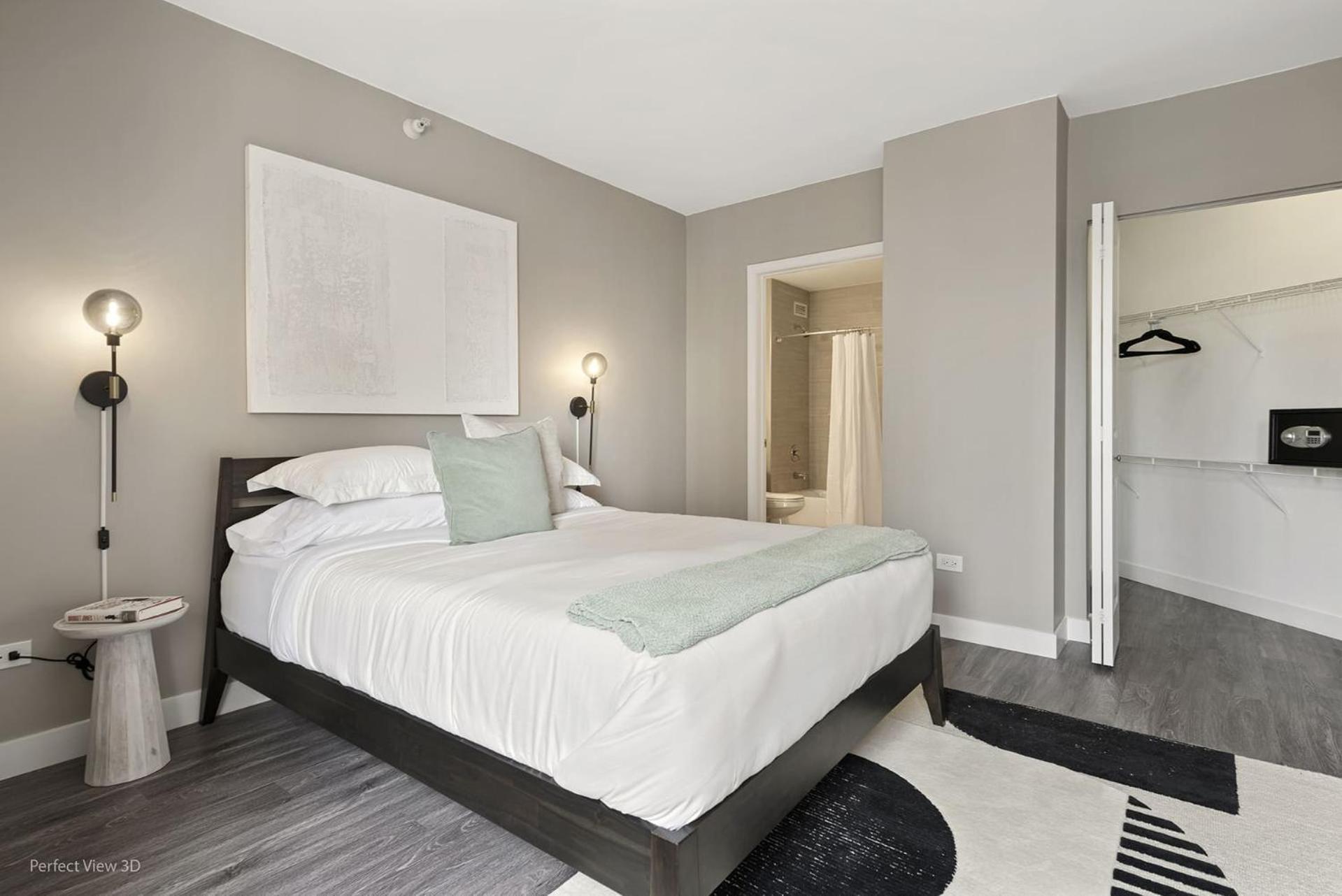 The Bernardin Gold Coast Luxury Near Magnificent Mile Apartment Chicago