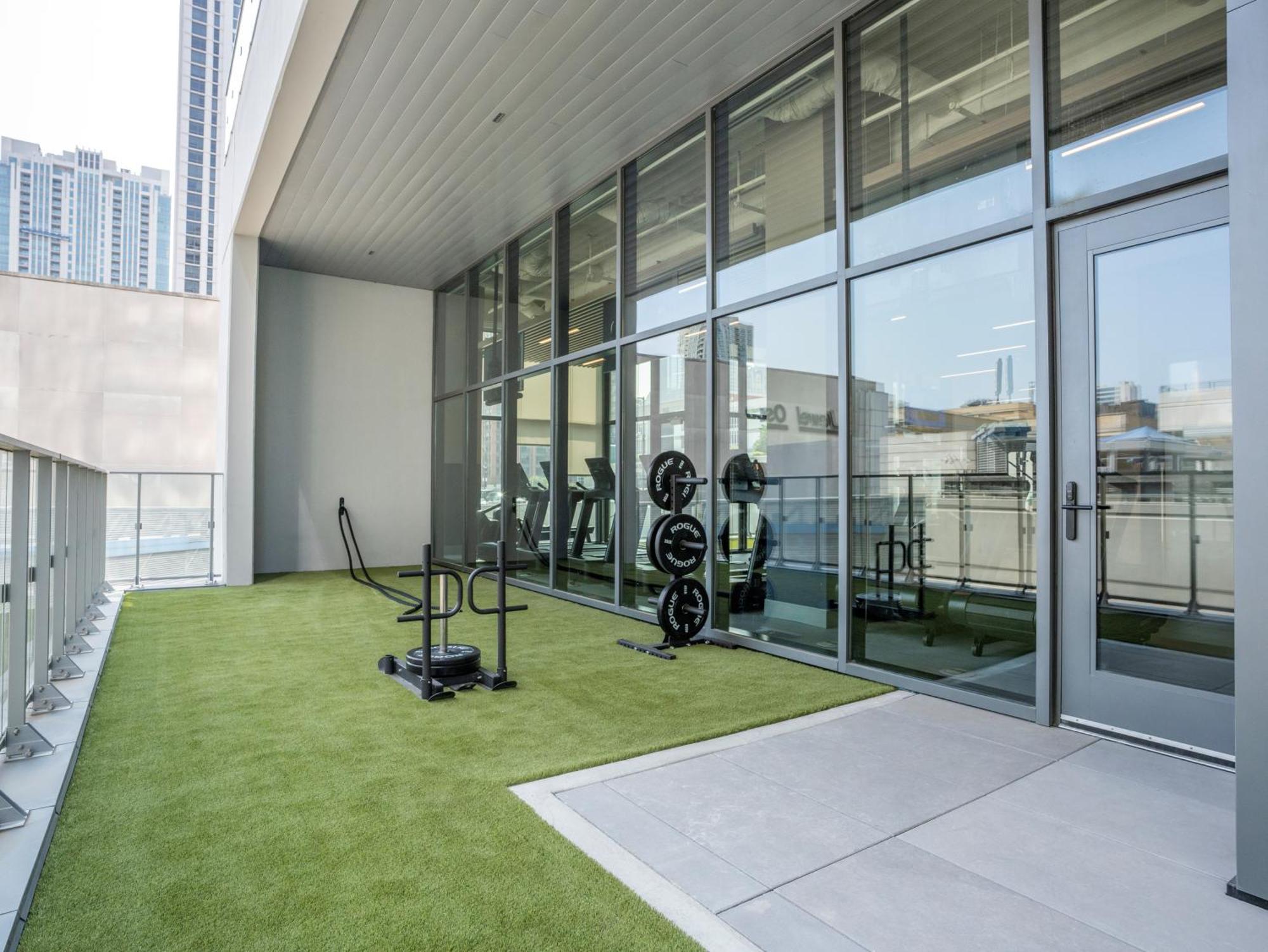 Level - Fulton Market Hotel Chicago