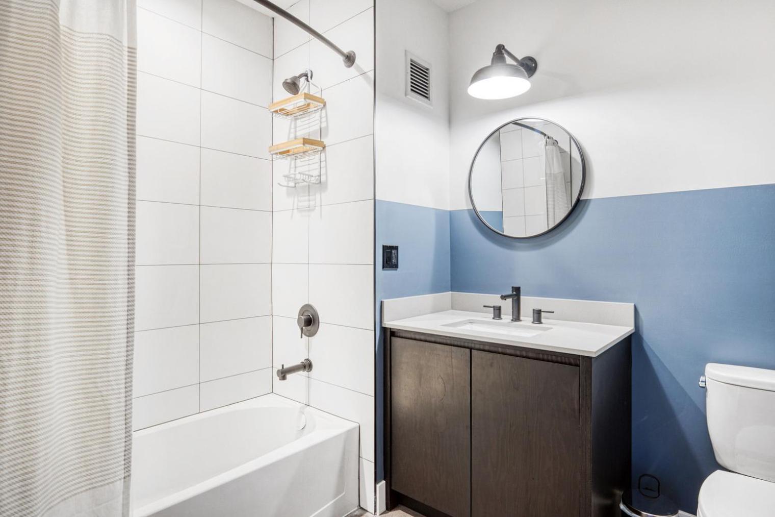 Lincoln Park 2br W Lounge Roof Gym Nr Depaul Chi-568 Chicago