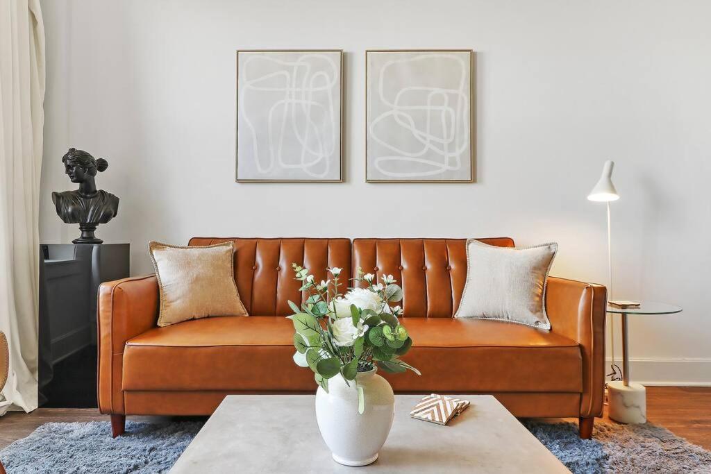 1br Chic & Elite In Hyde Park - Shoreland 714 Apartment