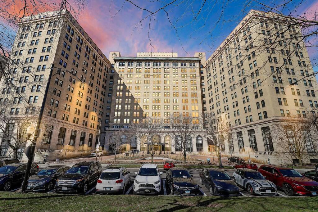 Appartement 1br Chic & Elite In Hyde Park - Shoreland 714