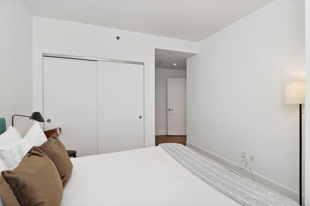 2br Stylish In Hyde Park - Shoreland 1320 Apartment Chicago