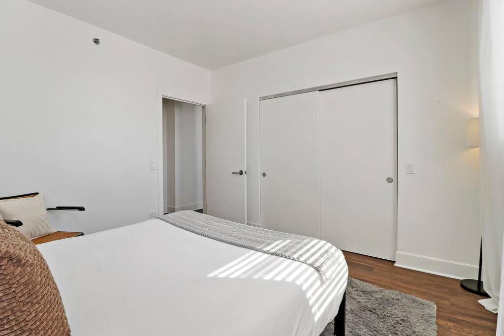2br Stylish In Hyde Park - Shoreland 1320 *