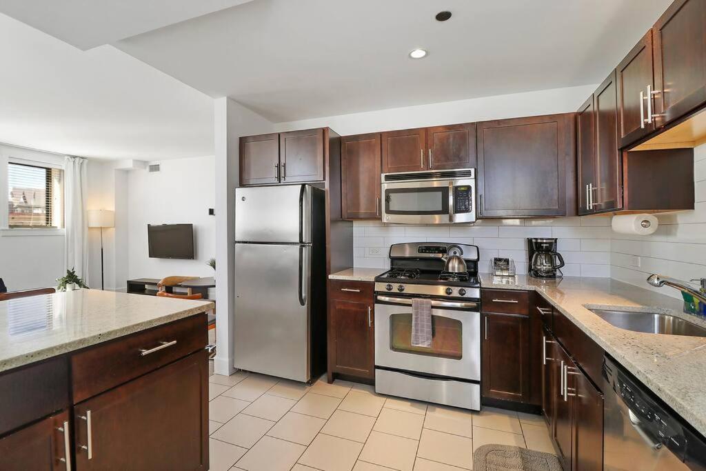 2br Stylish In Hyde Park - Shoreland 1320 Chicago